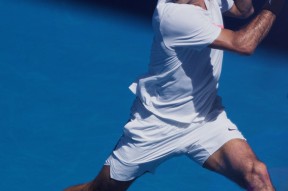 关于费德勒重返赛场，险胜首场状态出色，拜仁观众沸腾！气势如虹延续的信息-APP下载